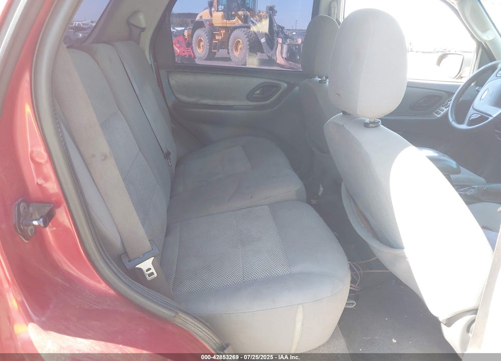2005 FORD ESCAPE VIN: 1FMYU03175KD28535