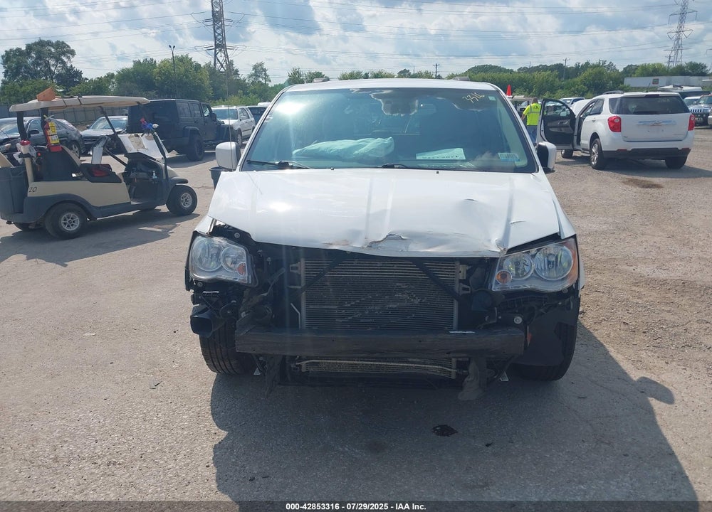 2016 CHRYSLER TOWN & COUNTRY LX VIN: 2C4RC1AG3GR260540