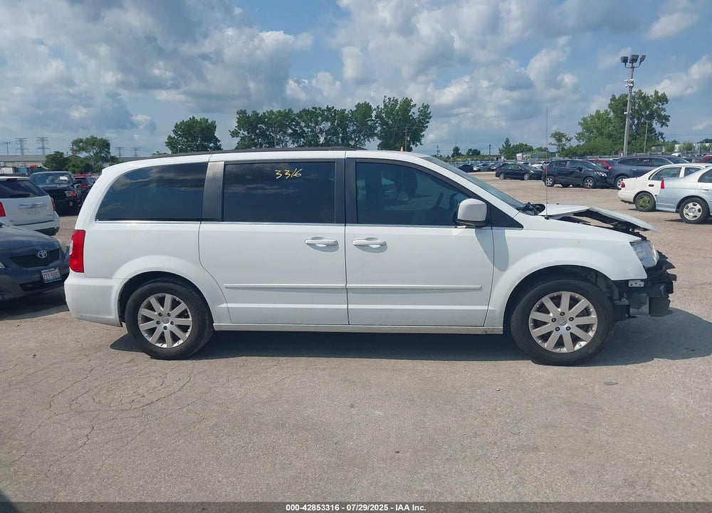 2016 CHRYSLER TOWN & COUNTRY LX VIN: 2C4RC1AG3GR260540