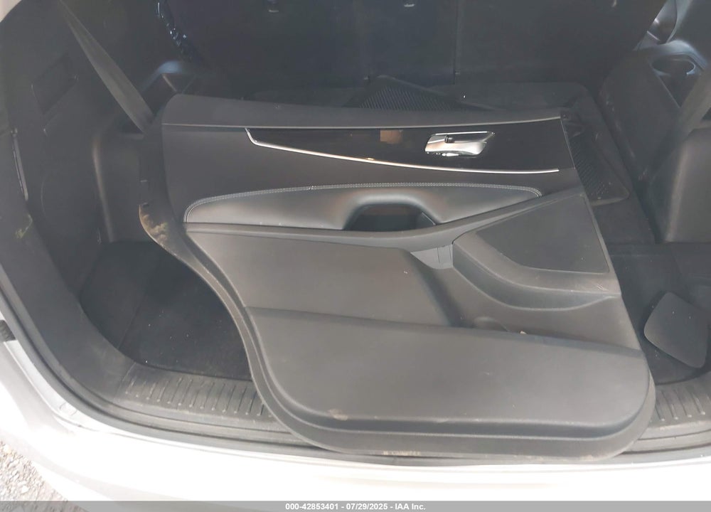 2019 KIA SORENTO VIN: 5XYPG4A30KG552668
