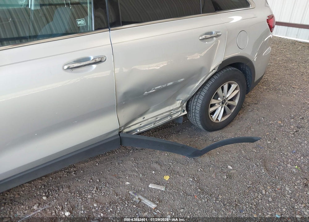 2019 KIA SORENTO VIN: 5XYPG4A30KG552668