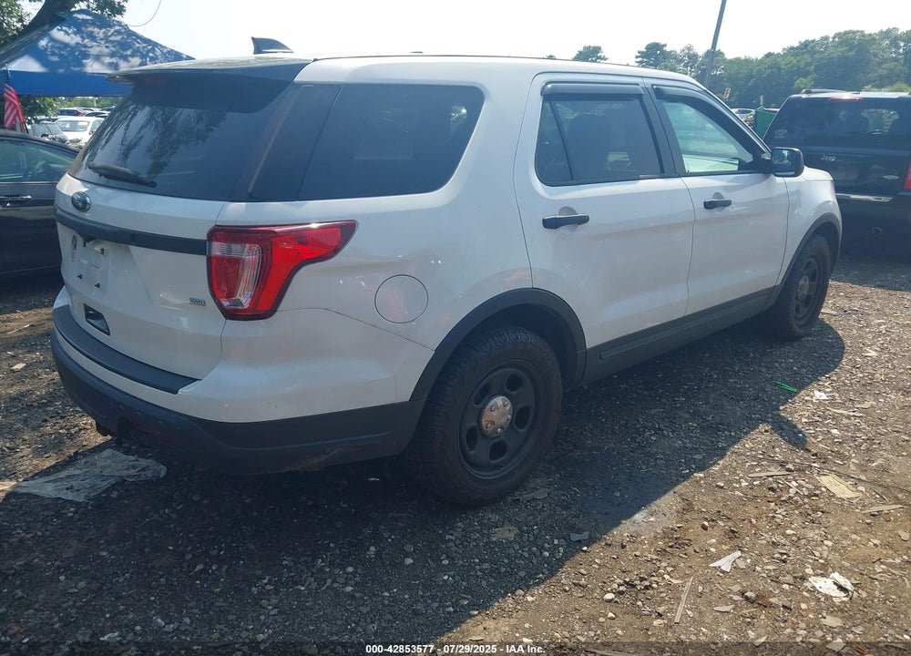 2018 FORD POLICE INTERCEPTOR UTILITY VIN: 1FM5K8AR2JGC17677