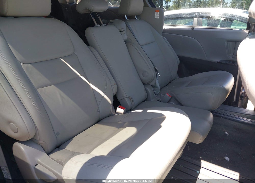 2020 TOYOTA SIENNA XLE PREMIUM VIN: 5TDYZ3DC8LS057403