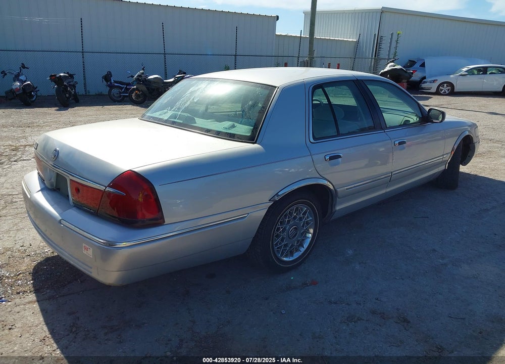 2002 MERCURY GRAND MARQUIS VIN: 2MEFM74W12X636628
