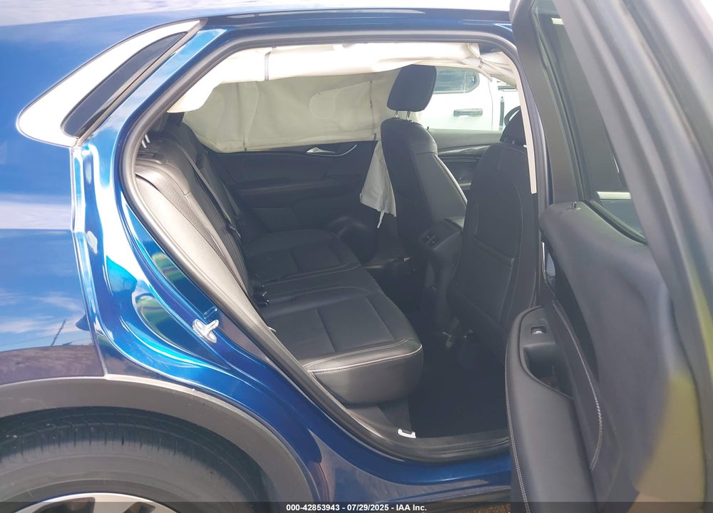 2022 BUICK ENVISION VIN: LRBFZNR44ND033052