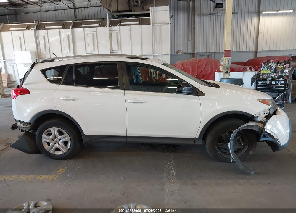 2015 TOYOTA RAV4 LE VIN: 2T3BFREV7FW267737