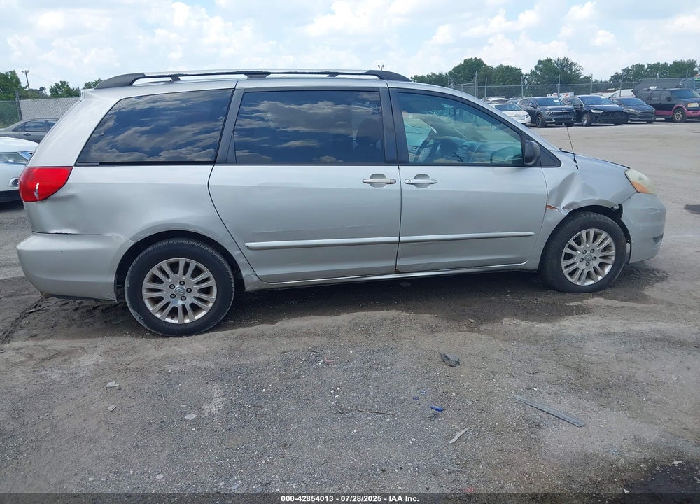 2008 TOYOTA SIENNA LE VIN: 5TDBK23C18S012977