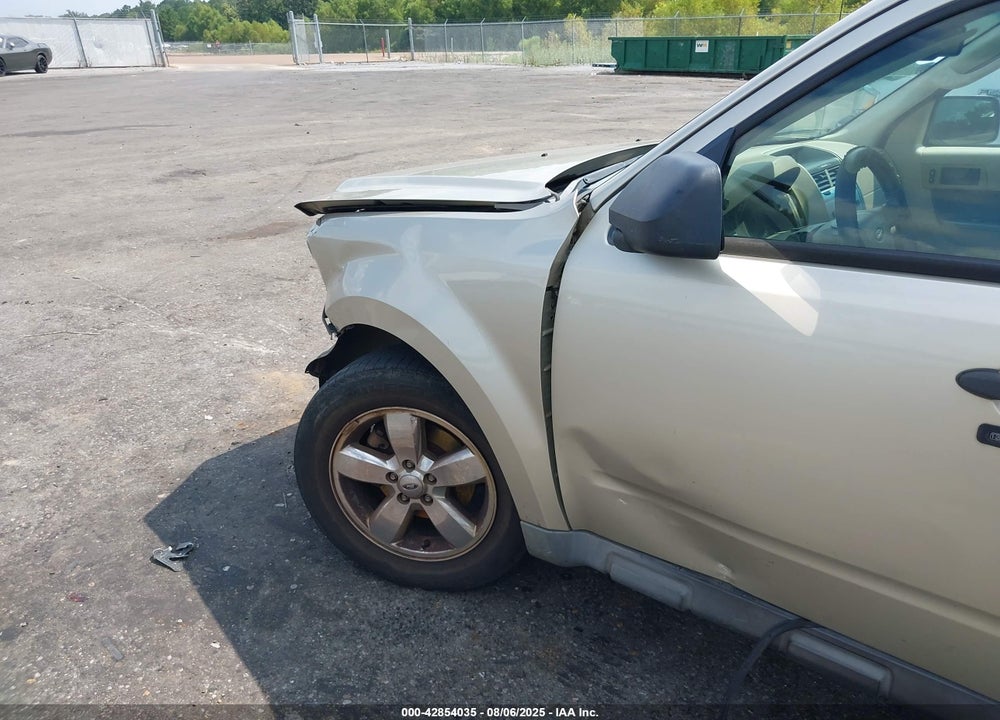 2010 FORD ESCAPE VIN: 1FMCU0DG4AKD09609
