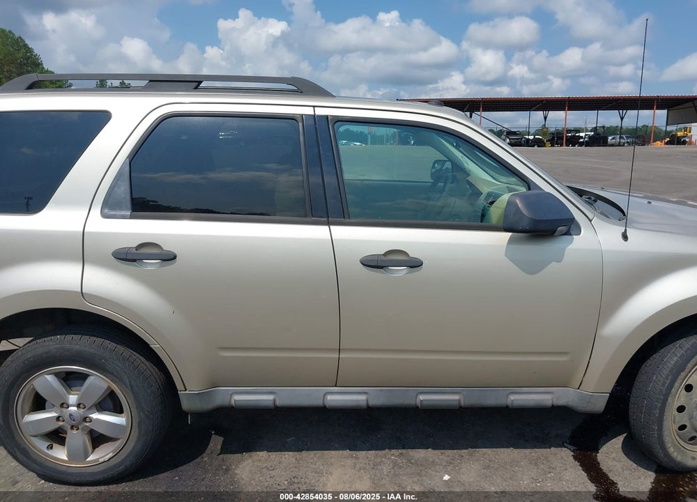 2010 FORD ESCAPE VIN: 1FMCU0DG4AKD09609