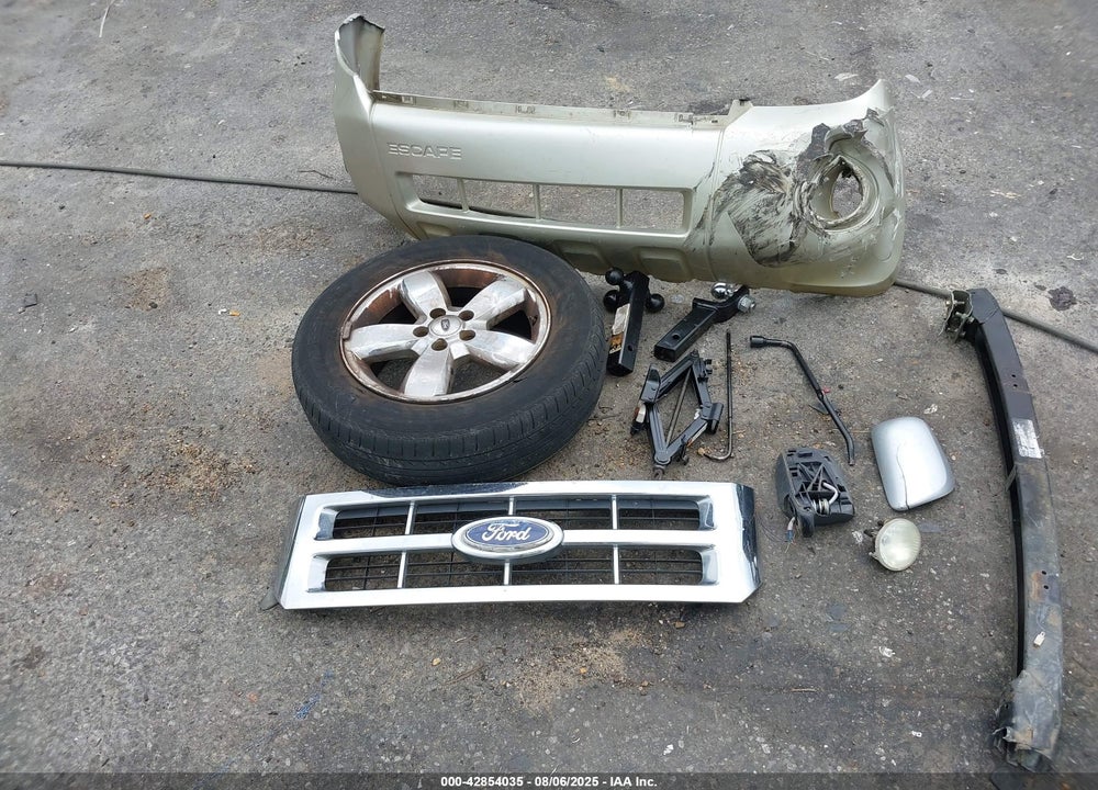 2010 FORD ESCAPE VIN: 1FMCU0DG4AKD09609