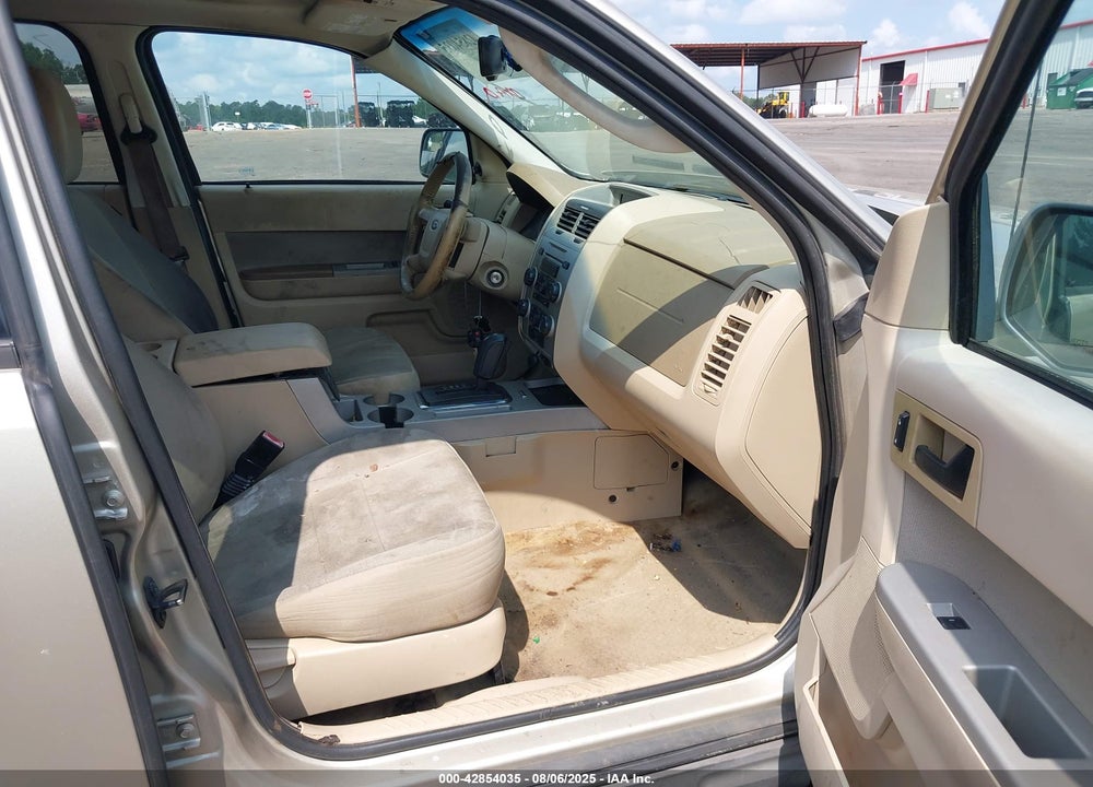 2010 FORD ESCAPE VIN: 1FMCU0DG4AKD09609