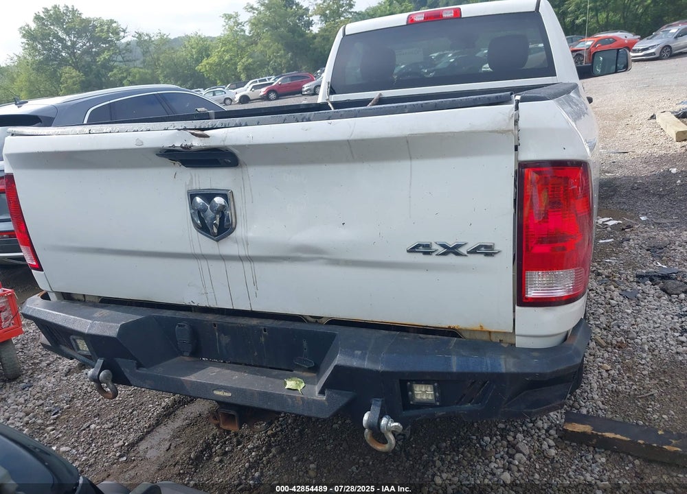 2013 RAM 1500 VIN: 3C6JR7DT4DG546963
