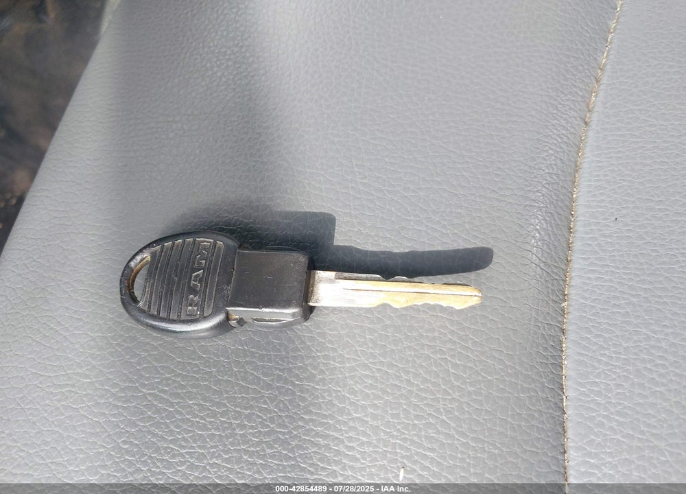 2013 RAM 1500 VIN: 3C6JR7DT4DG546963