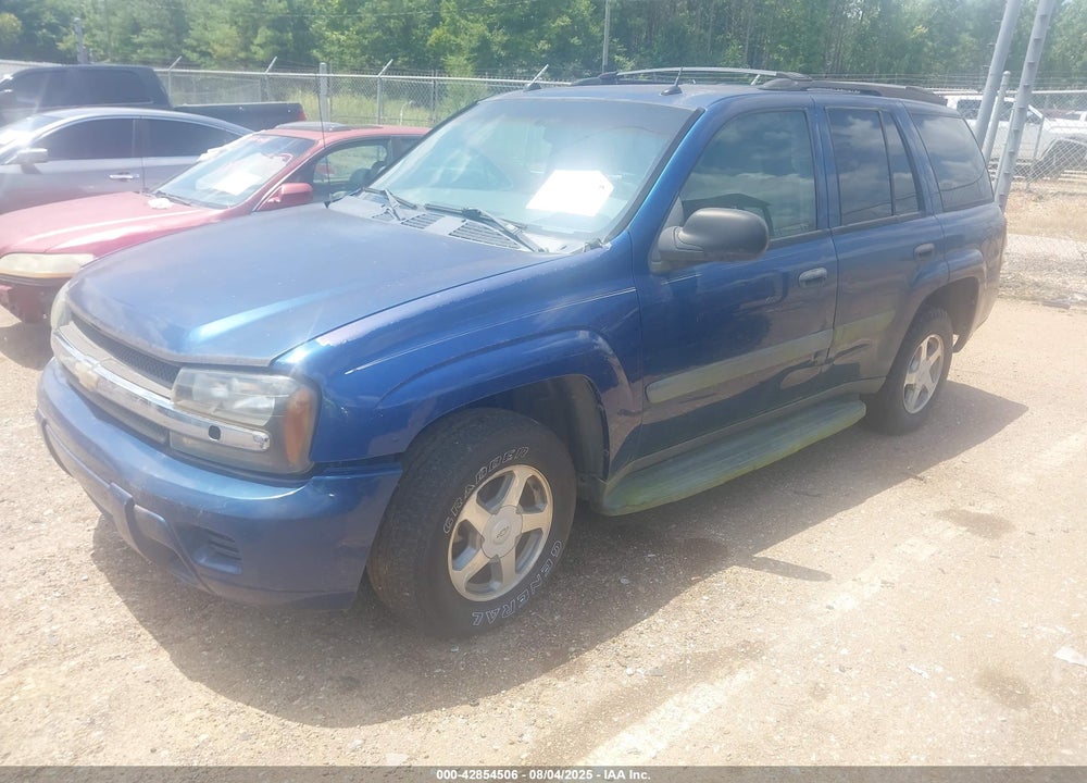 2005 CHEVROLET TRAILBLAZER LS VIN: 1GNDS13S652382388