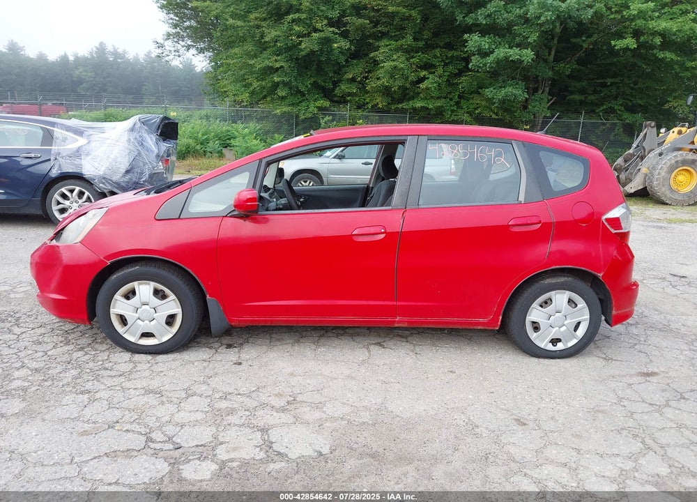 2012 HONDA FIT VIN: JHMGE8G35CC001628