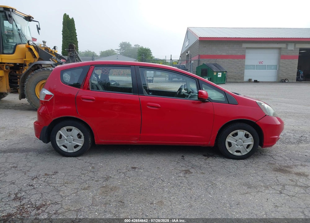 2012 HONDA FIT VIN: JHMGE8G35CC001628
