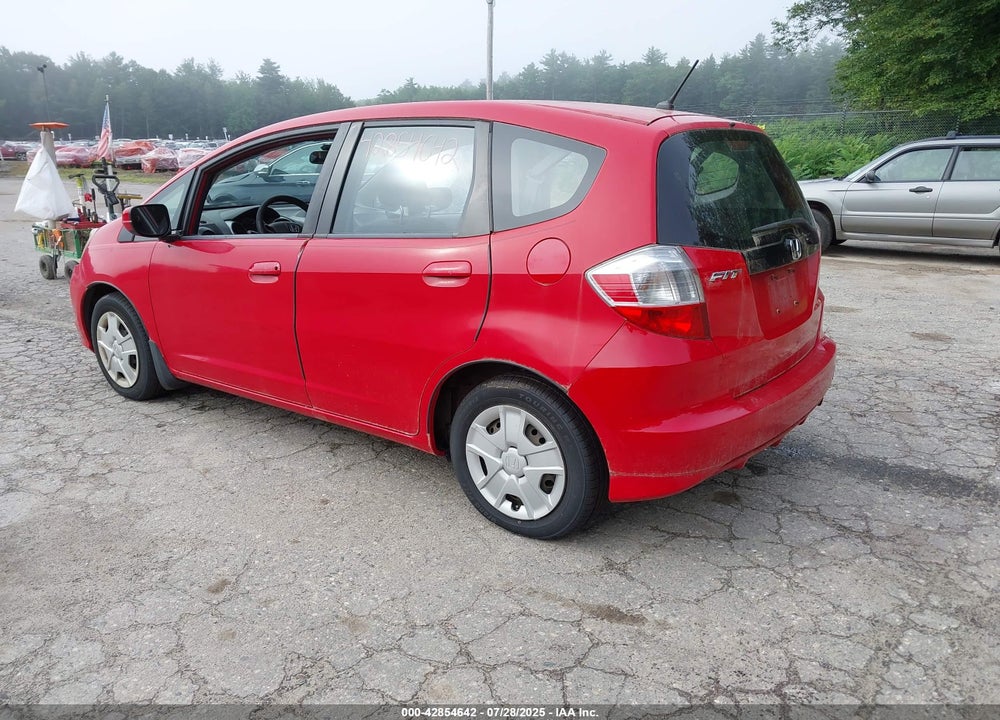 2012 HONDA FIT VIN: JHMGE8G35CC001628