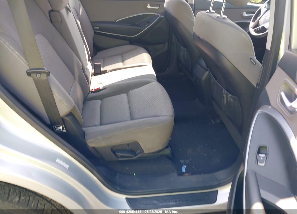 2017 HYUNDAI SANTA FE VIN: KM8SM4HF0HU226858