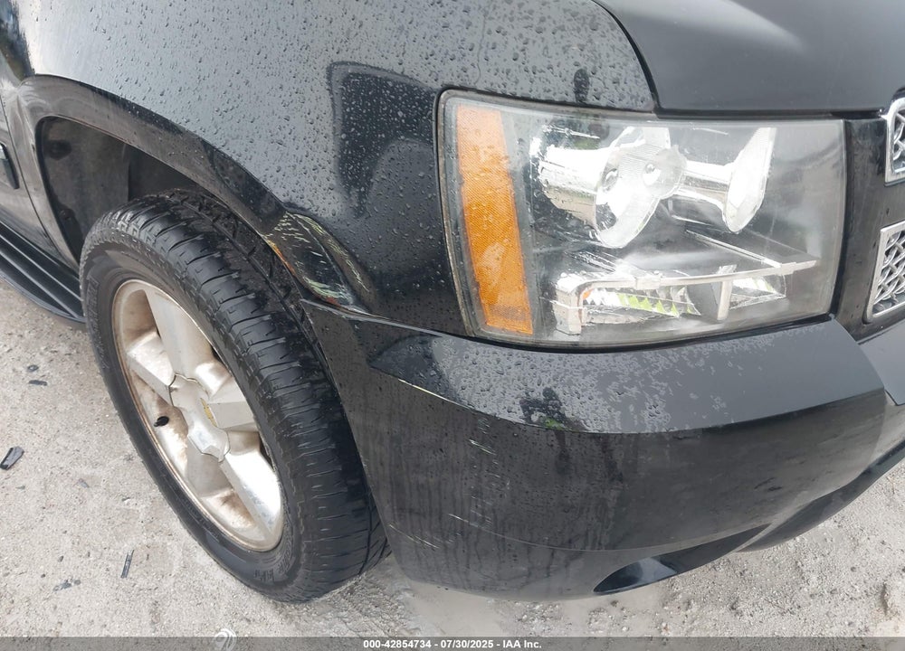 2011 CHEVROLET TAHOE VIN: 1GNSCCE00BR206838