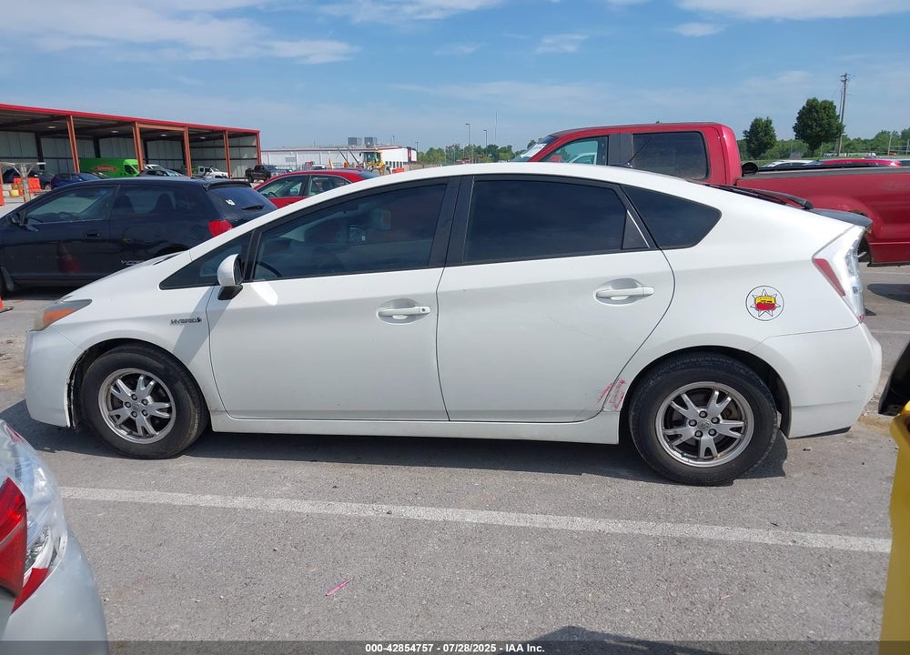 2011 TOYOTA PRIUS VIN: JTDKN3DU4B5290029