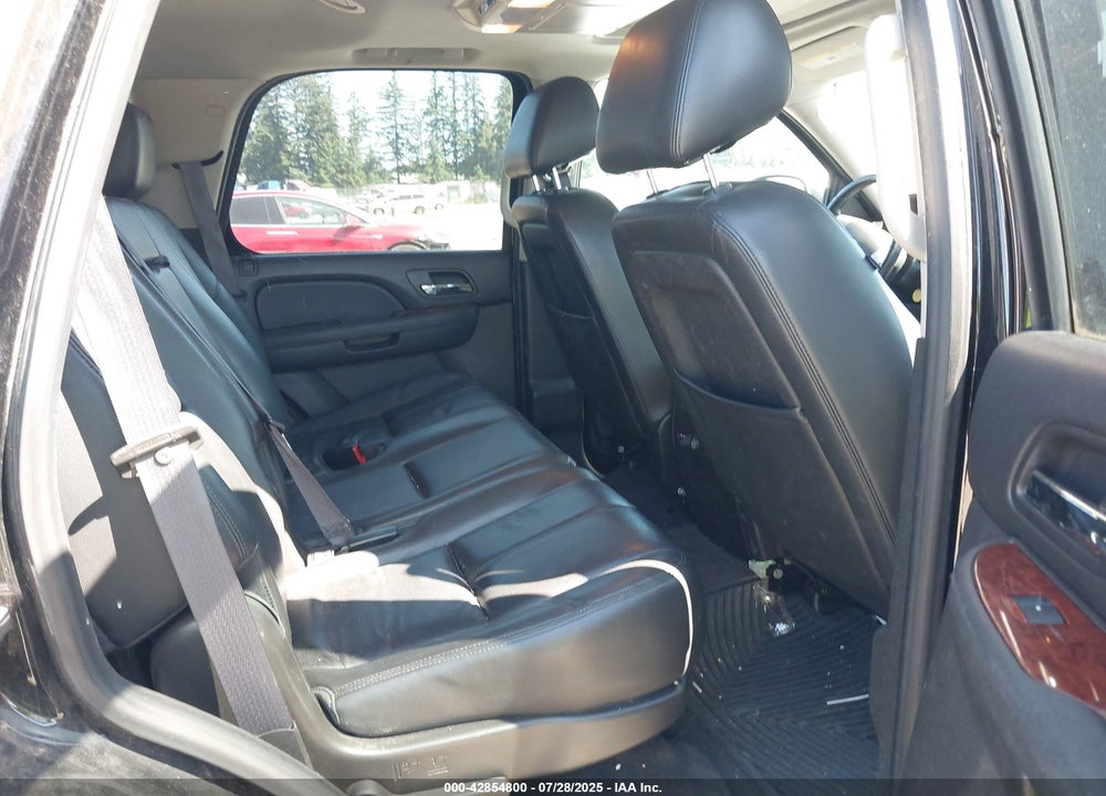 2013 CHEVROLET TAHOE VIN: 1GNSKBE04DR319031