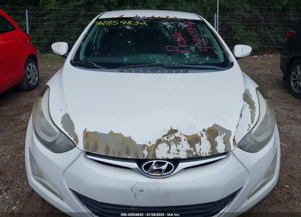 2014 HYUNDAI ELANTRA VIN: 5NPDH4AE1EH497100