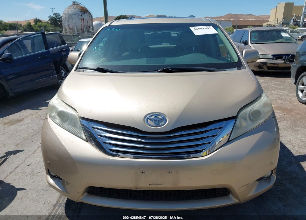 2011 TOYOTA SIENNA VIN: 5TDDK3DC6BS005124