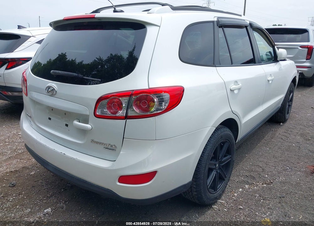 2011 HYUNDAI SANTA FE VIN: 5XYZHDAGXBG084814