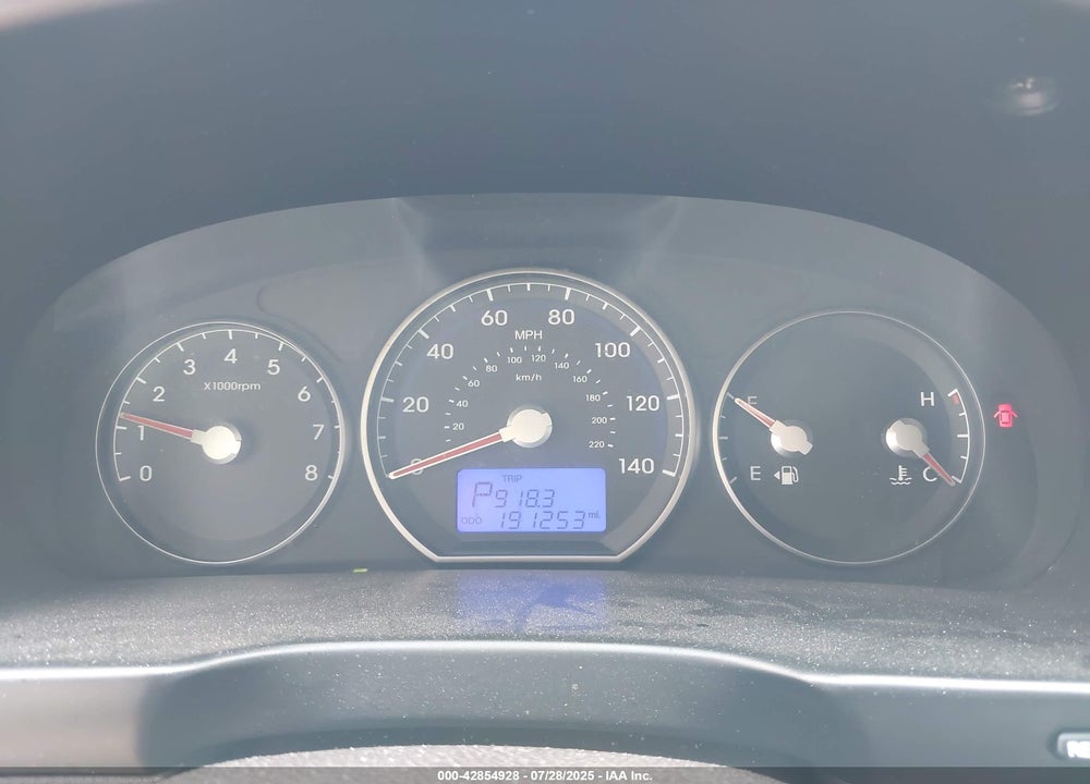 2011 HYUNDAI SANTA FE VIN: 5XYZHDAGXBG084814