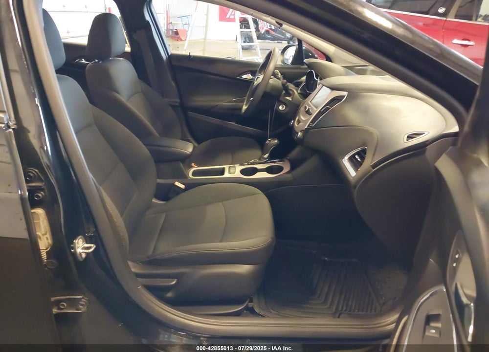 2017 CHEVROLET CRUZE VIN: 1G1BC5SM2H7166092