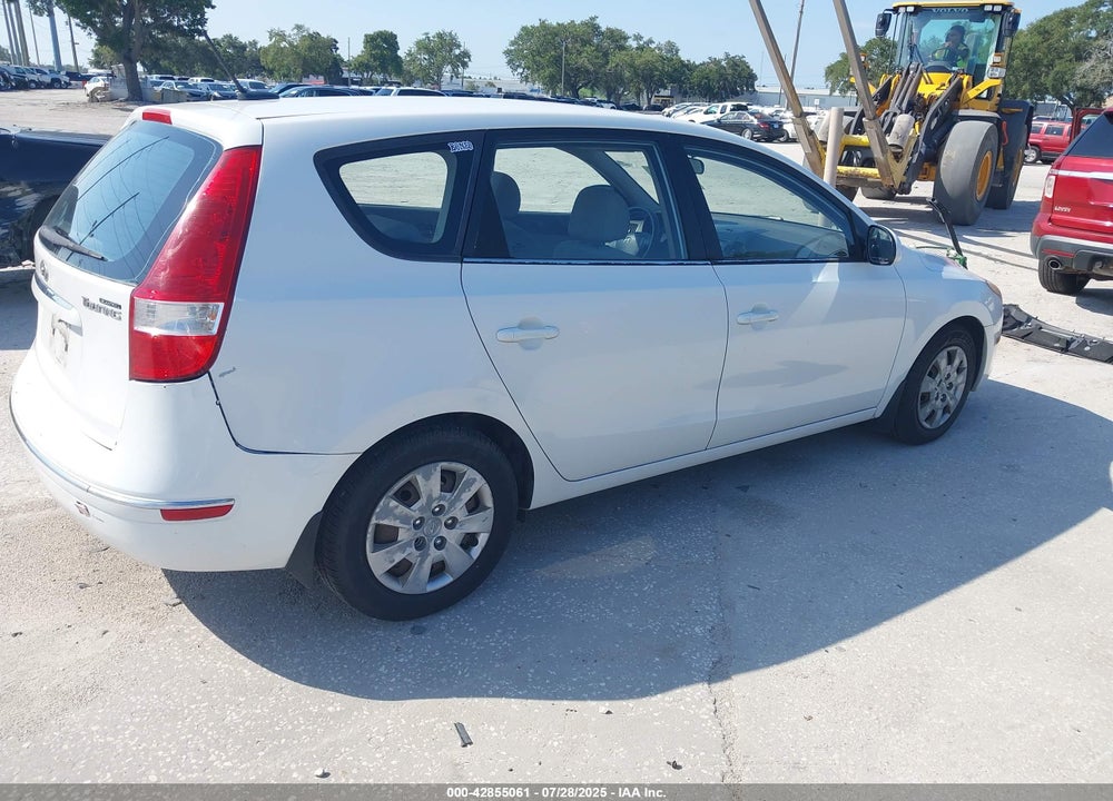 2010 HYUNDAI ELANTRA VIN: KMHDB8AE1AU065868