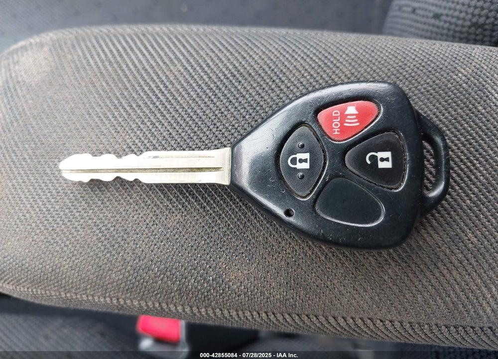 2009 TOYOTA YARIS VIN: JTDJT903395257437
