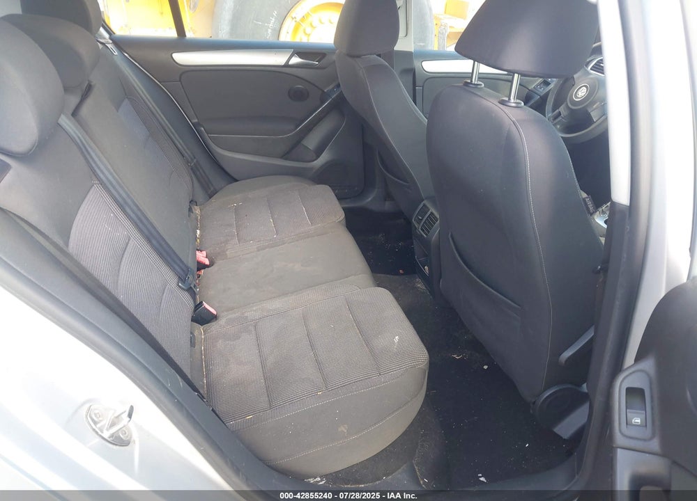 2013 VOLKSWAGEN GOLF VIN: WVWDB7AJ9DW126677