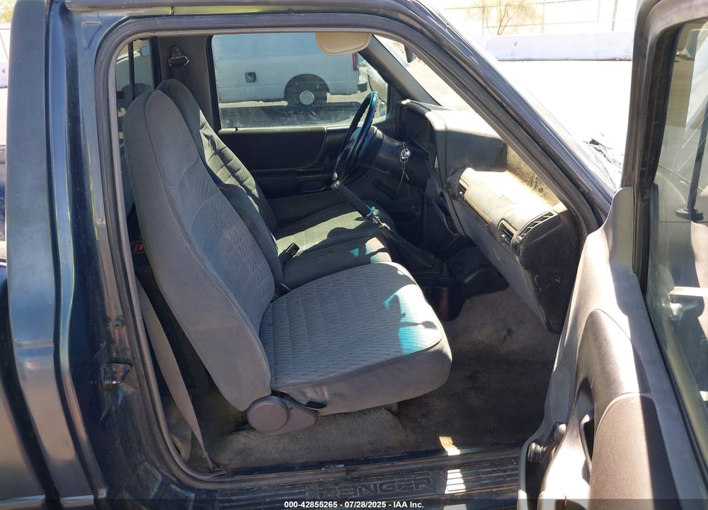 1994 FORD RANGER VIN: 1FTCR10A5RPA12716
