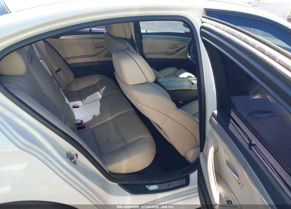 2011 BMW 5 SERIES VIN: WBAFR9C54BC757655