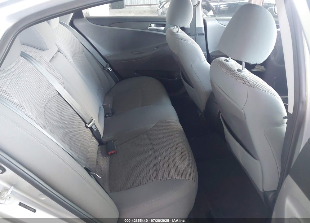 2012 HYUNDAI SONATA VIN: 5NPEB4AC5CH327520