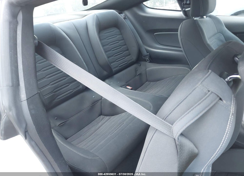 2015 FORD MUSTANG VIN: 1FA6P8THXF5369827