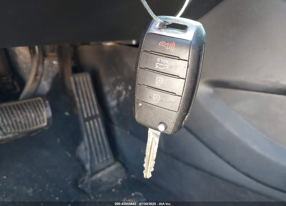 2017 KIA FORTE VIN: 3KPFK4A70HE010814