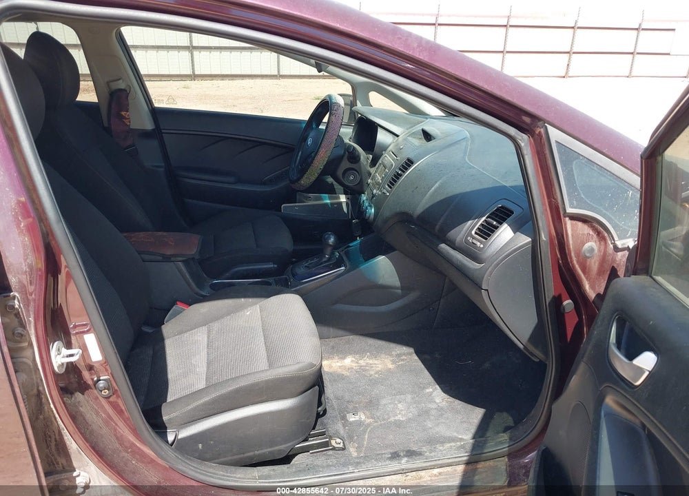 2017 KIA FORTE VIN: 3KPFK4A70HE010814
