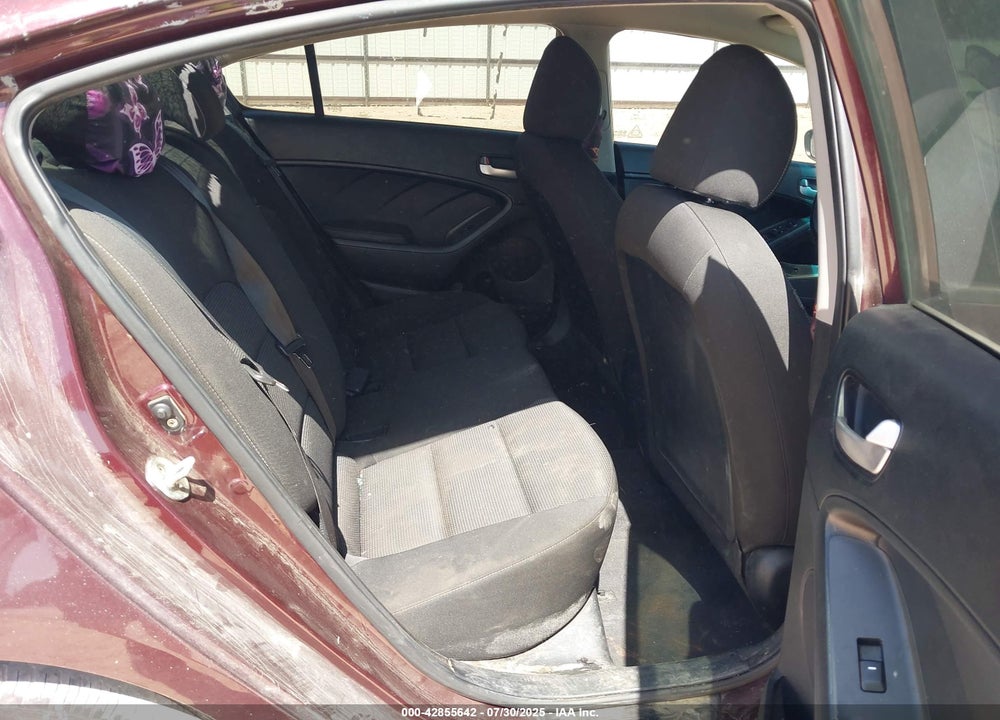 2017 KIA FORTE VIN: 3KPFK4A70HE010814