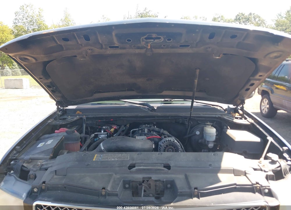 2008 CHEVROLET SUBURBAN 1500 LTZ VIN: 1GNFK16378R154988