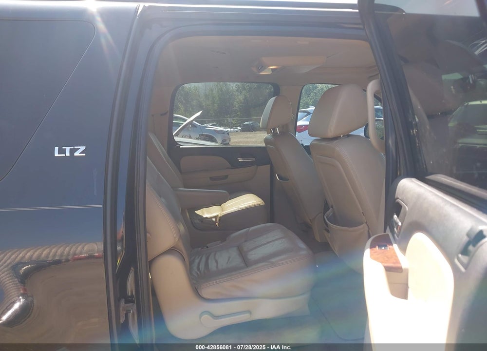 2008 CHEVROLET SUBURBAN 1500 LTZ VIN: 1GNFK16378R154988