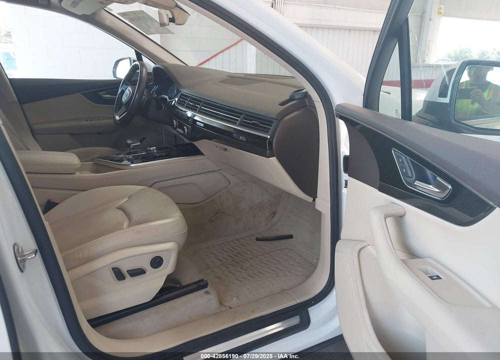 2017 AUDI Q7 VIN: WA1LAAF7XHD012224