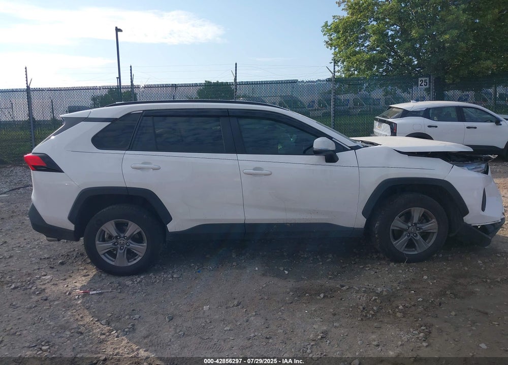 2022 TOYOTA RAV4 VIN: 2T3W1RFV9NC181361