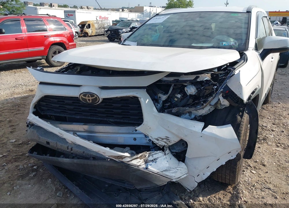 2022 TOYOTA RAV4 VIN: 2T3W1RFV9NC181361