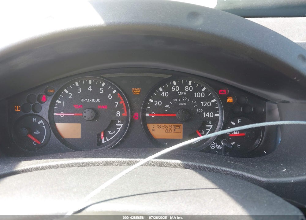 2010 NISSAN XTERRA VIN: 5N1AN0NW7AC526883