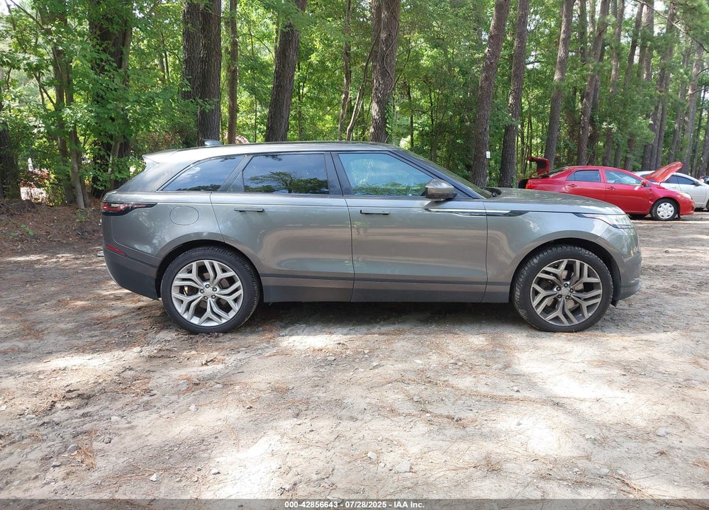 2018 LAND ROVER RANGE ROVER VELAR VIN: SALYB2RX2JA749329