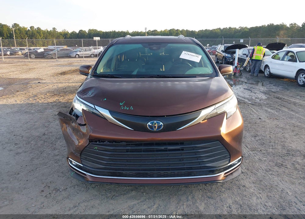 2022 TOYOTA SIENNA XLE VIN: 5TDYRKEC6NS107226