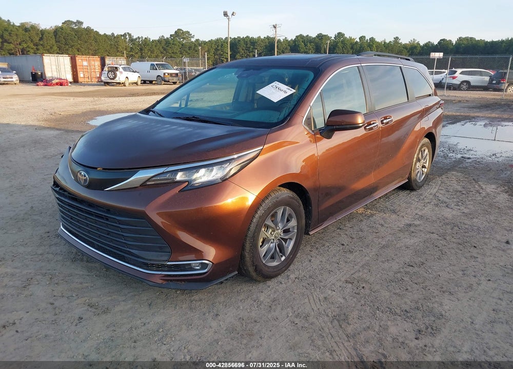 2022 TOYOTA SIENNA XLE VIN: 5TDYRKEC6NS107226