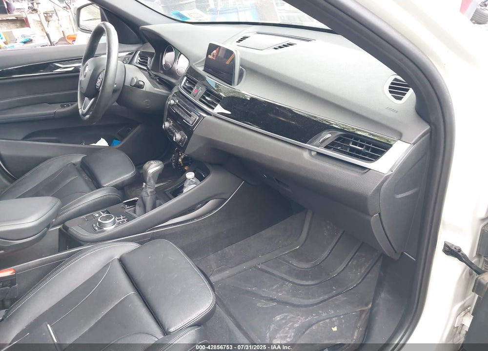 2018 BMW X1 VIN: WBXHT3C35J5L31357